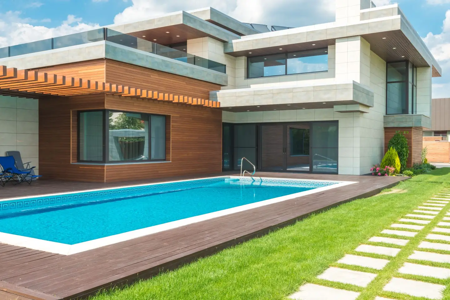 Swimming pool built in Surfside, NSW